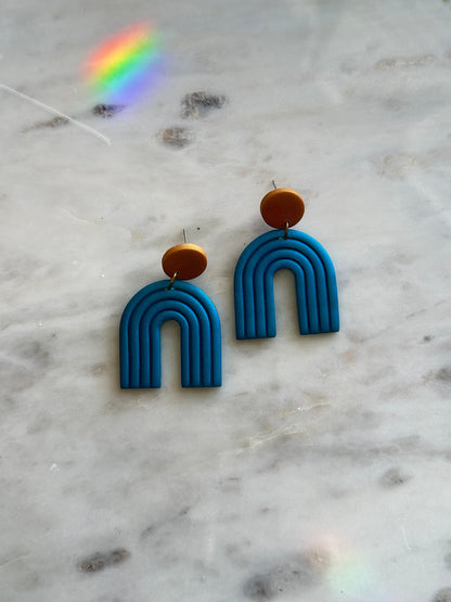 Amanda Arch Earrings - Jaguars